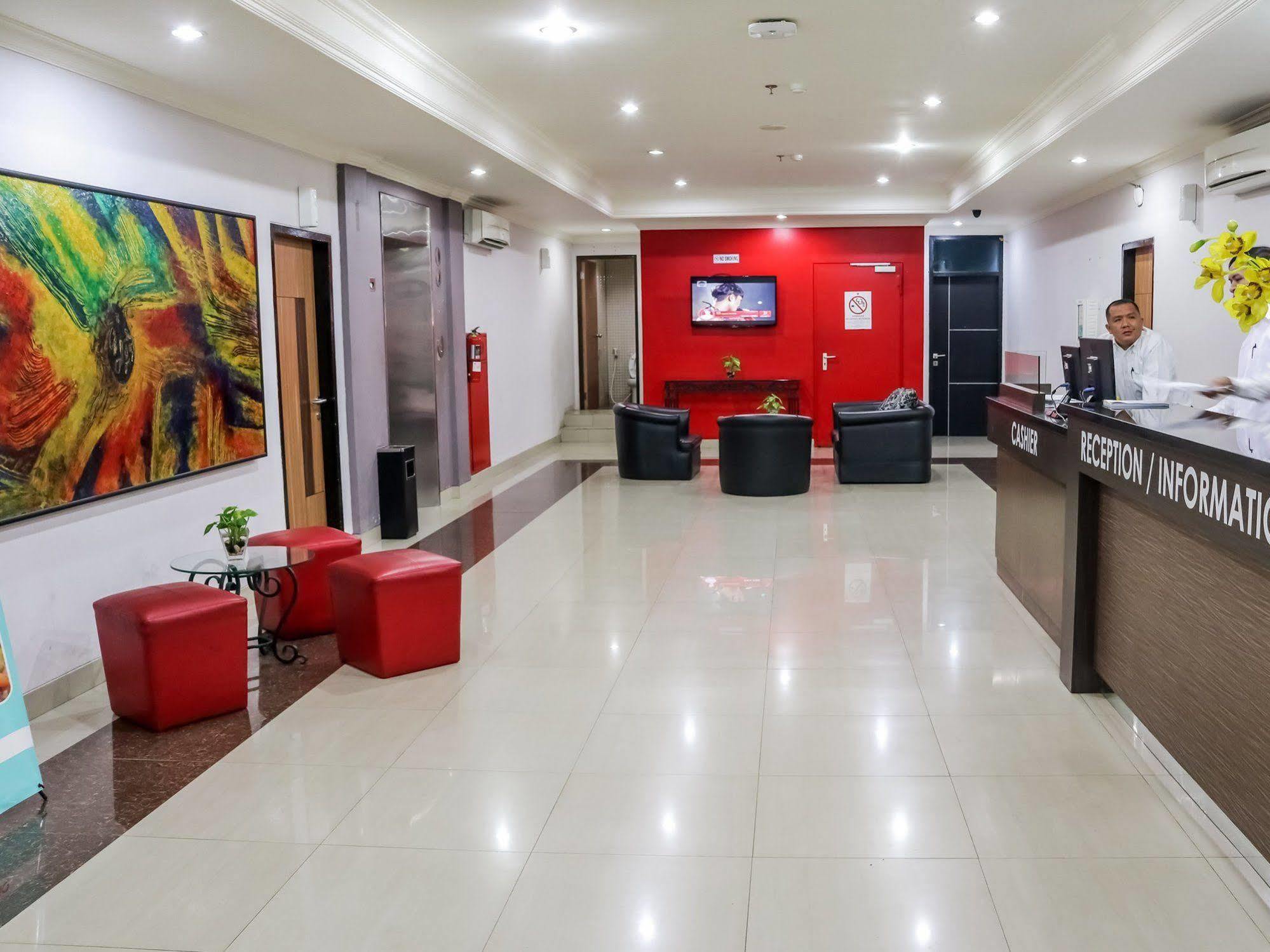 Hotel Nida Jakart Senen Market 3*