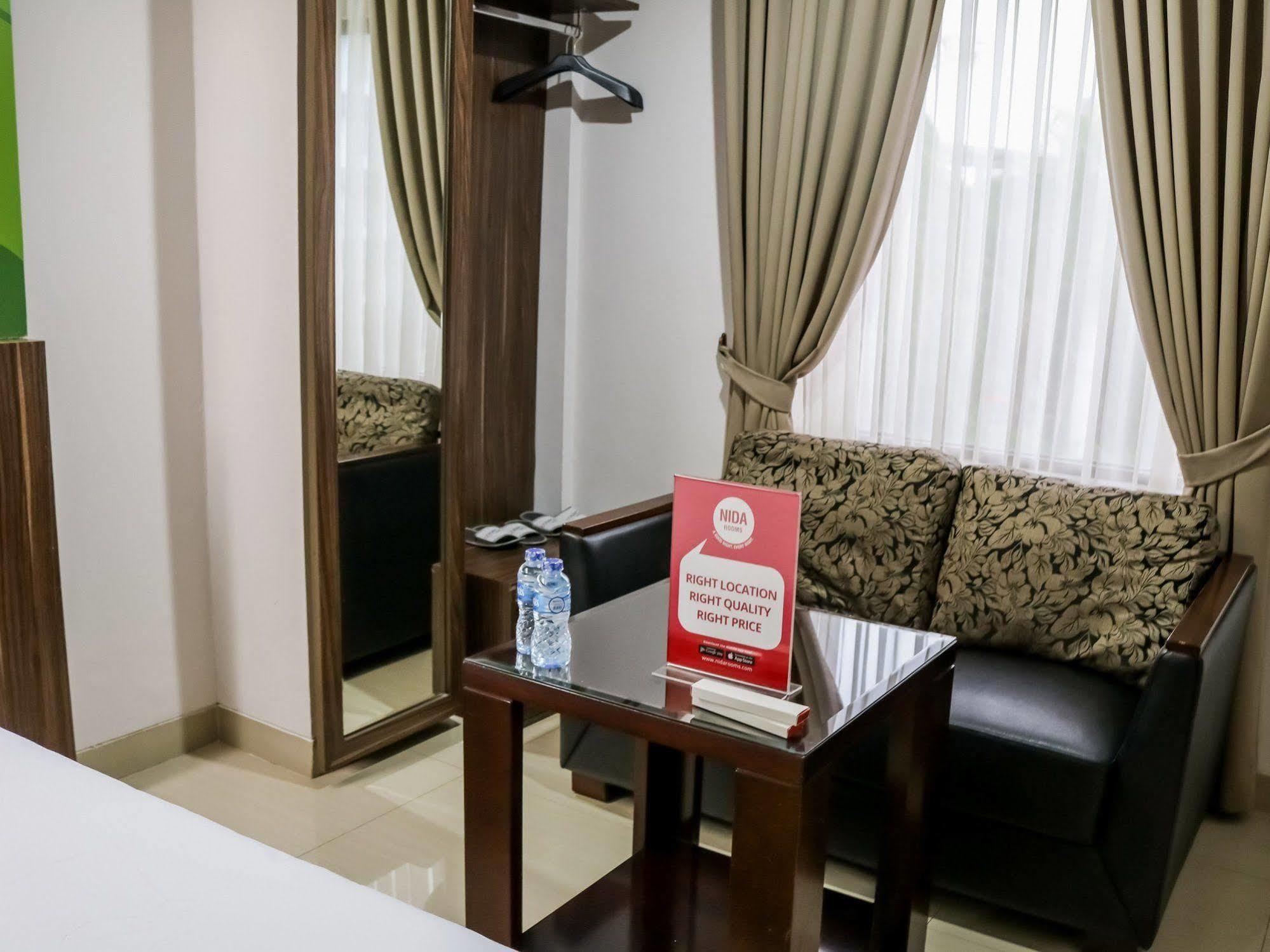 Nida Jakart Senen Market Hotel Jakarta