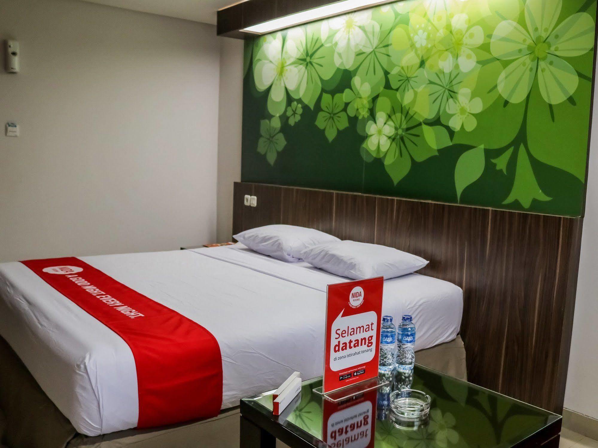 Hotel Nida Jakart Senen Market 3*